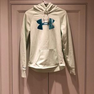 Under Armour hoodie size S with Vail stiching